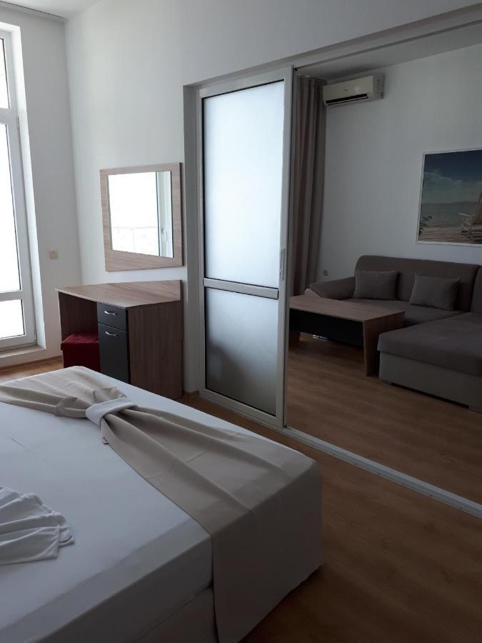 Silver Beach Byala - Първа Линия, Морска Панорама С Два Басейна Ngoại thất bức ảnh