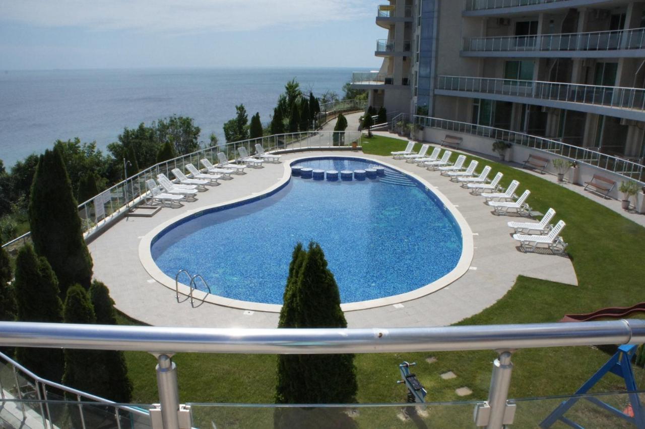 Silver Beach Byala - Първа Линия, Морска Панорама С Два Басейна Ngoại thất bức ảnh